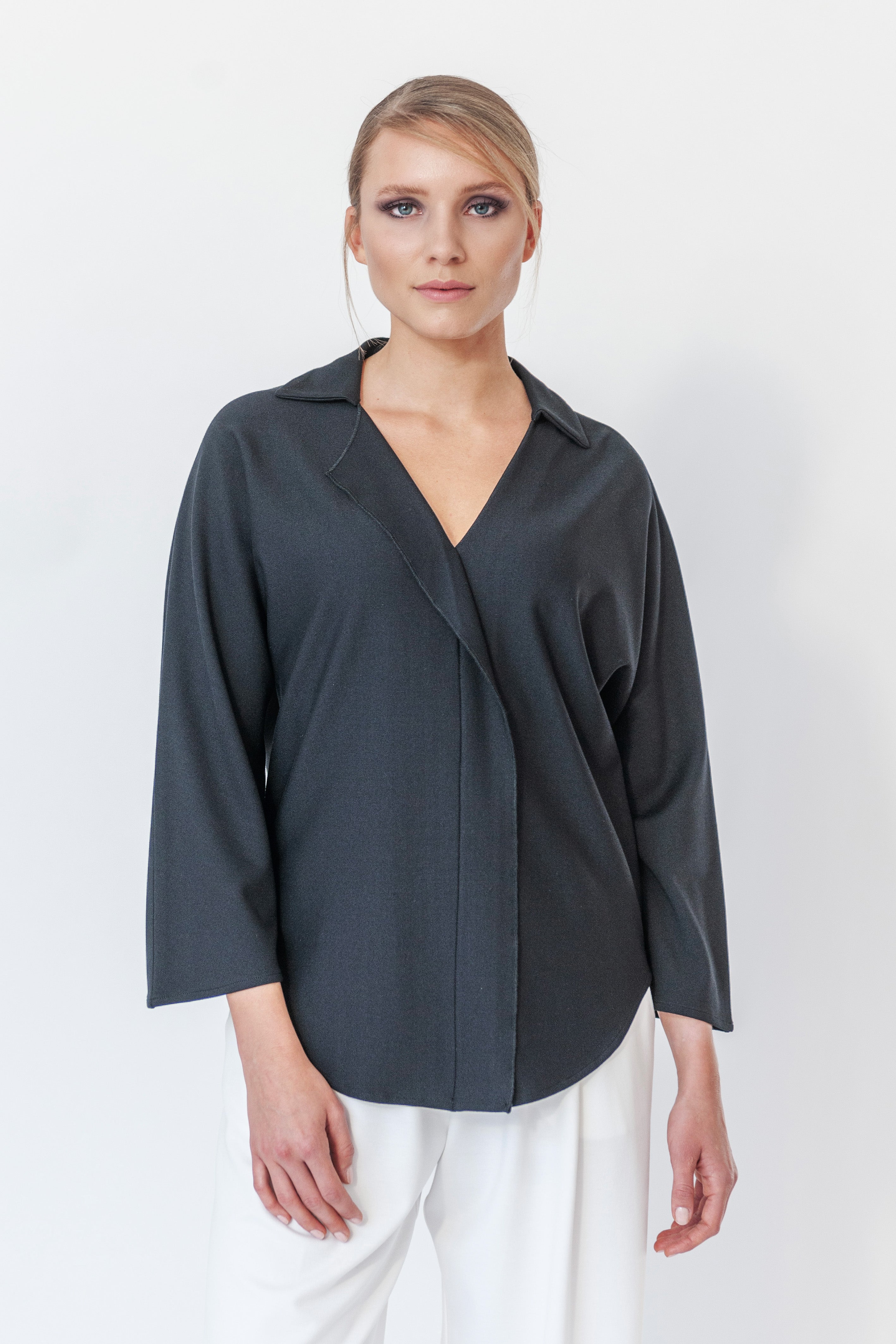 Bluse folded front Code 124 BLACK