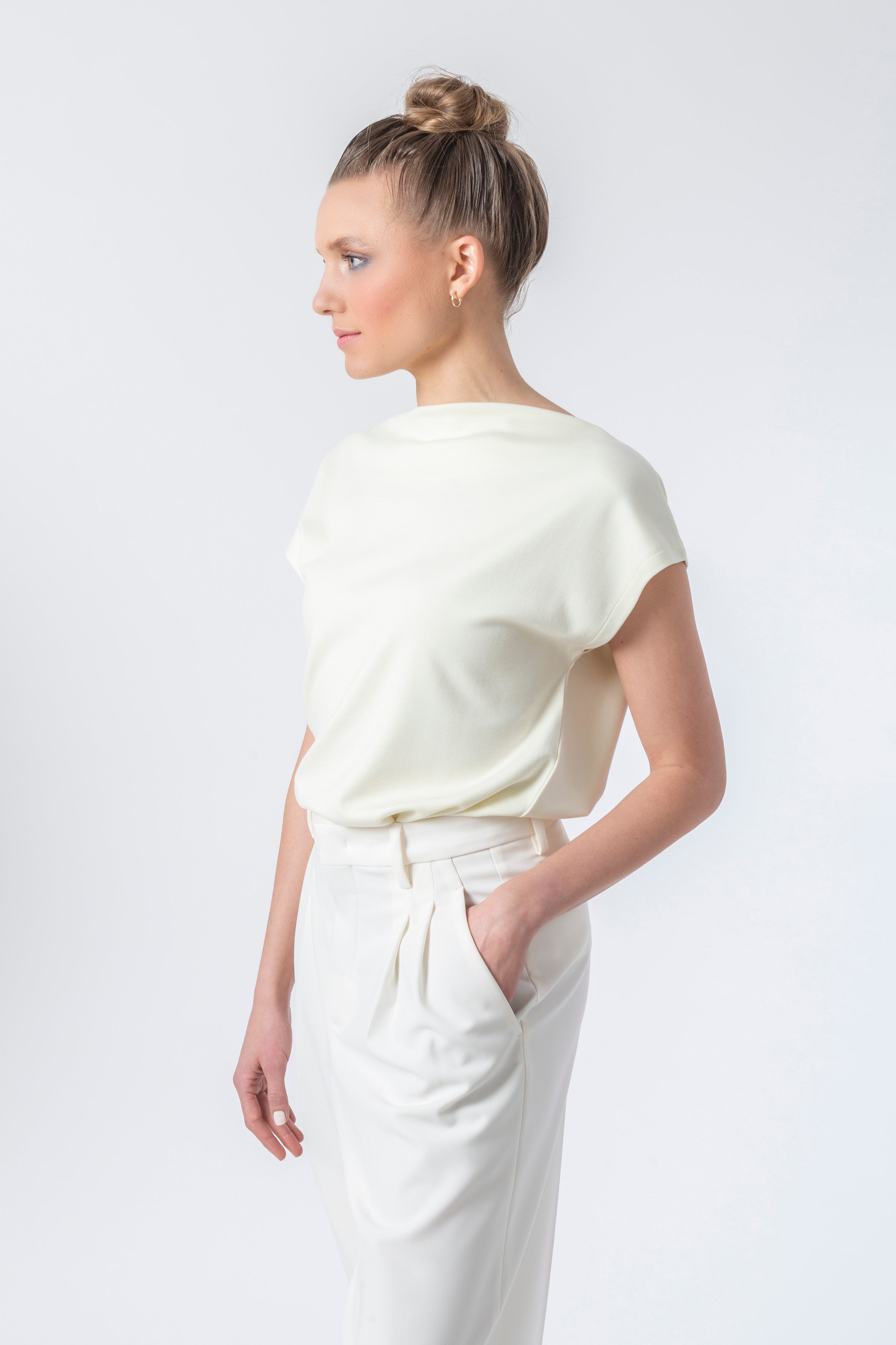 Shirt draped Shoulder Code 132a Lime Fog