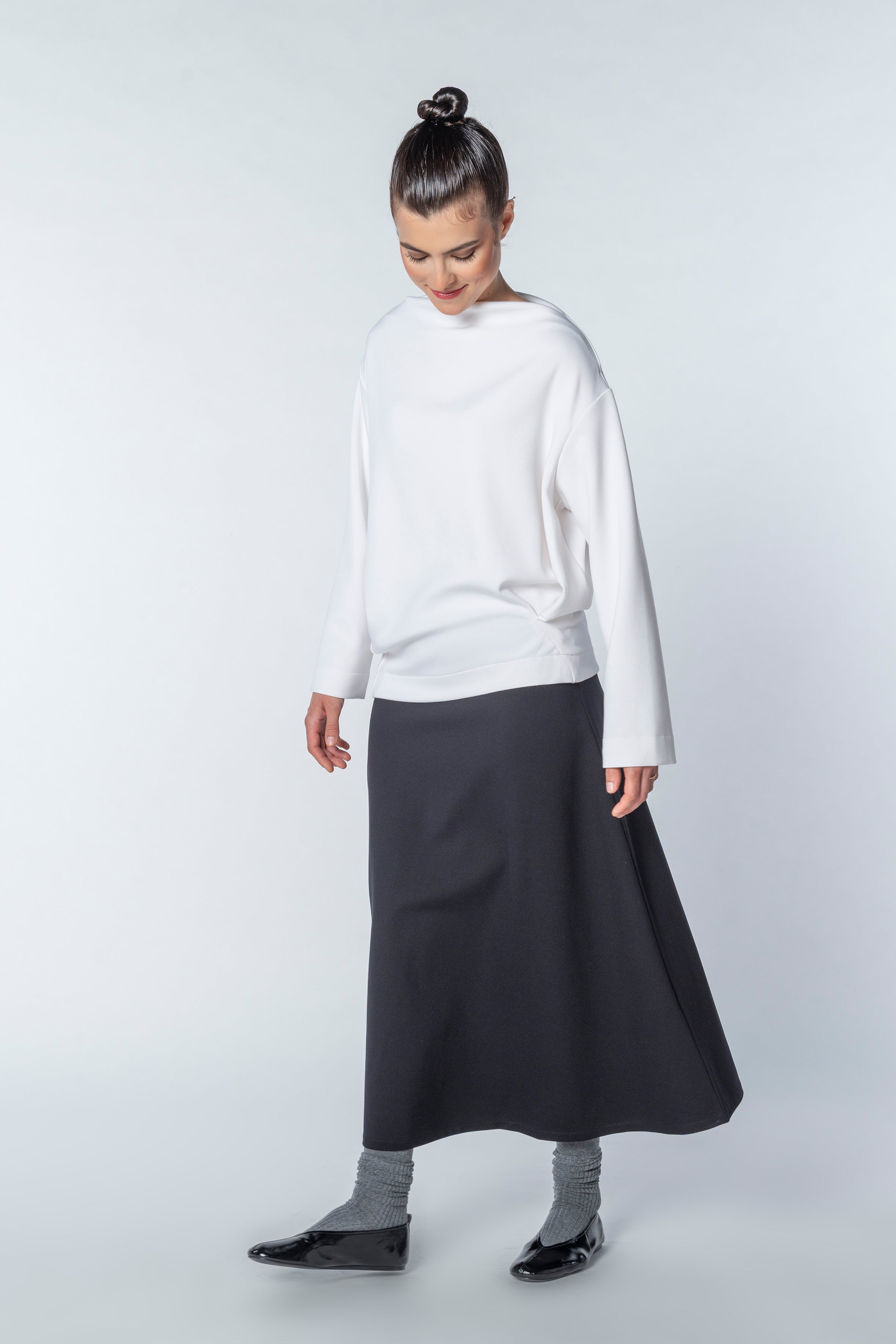 Sweat draped Code 142 Off White