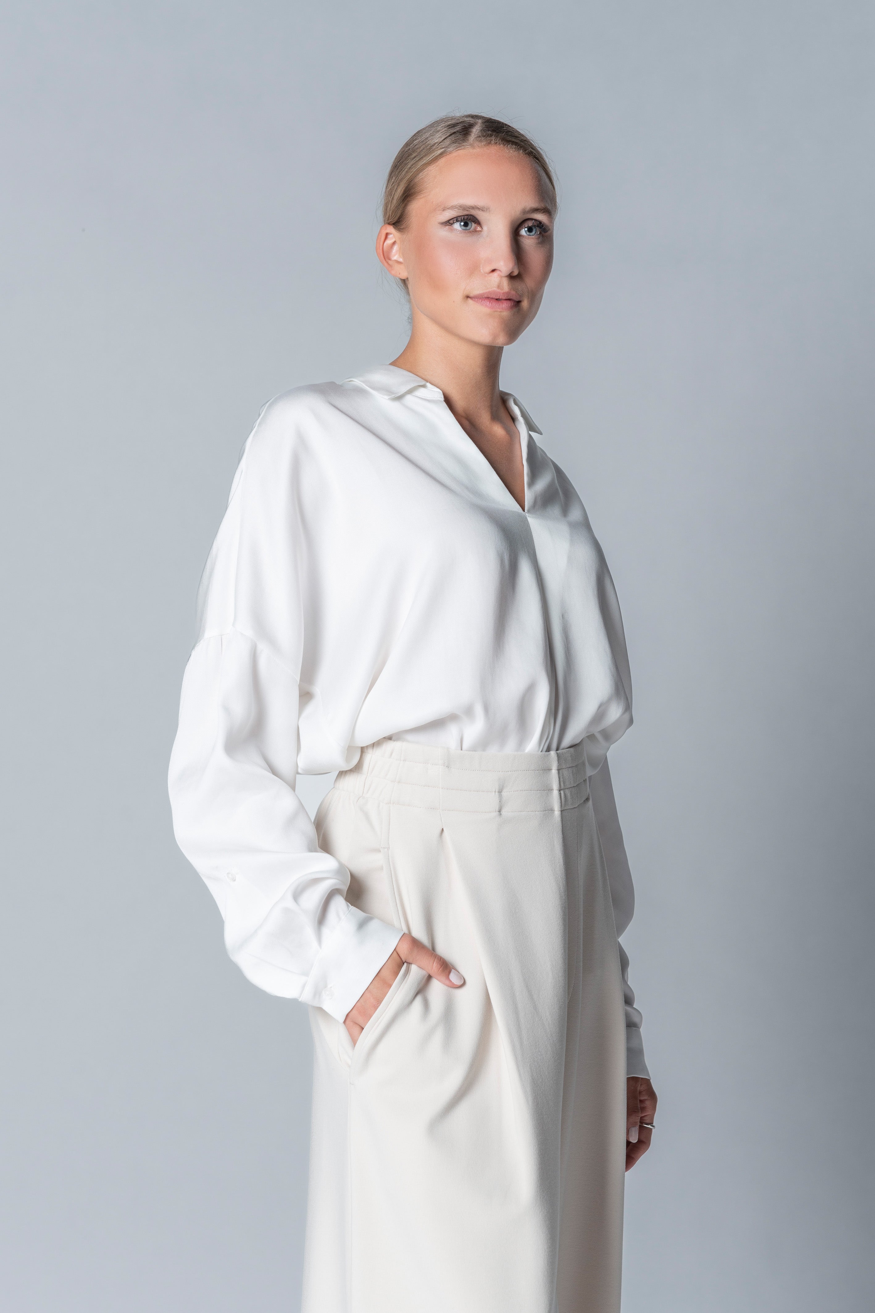 Blouse code 41 white