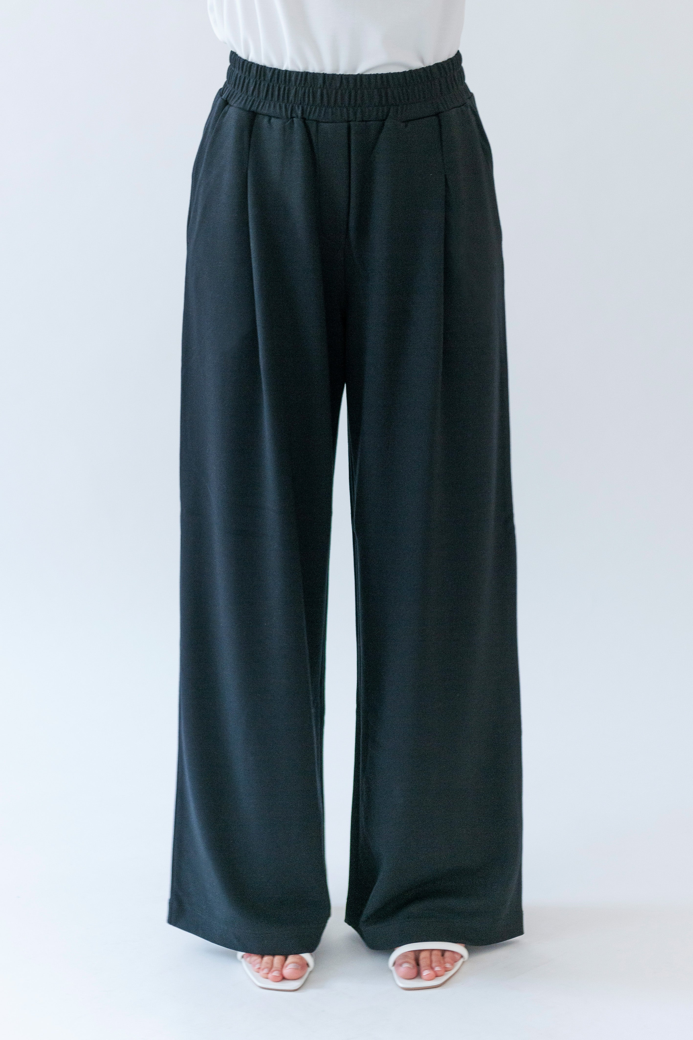 Pants Baggy inverted Pleat Code 129 BLACK
