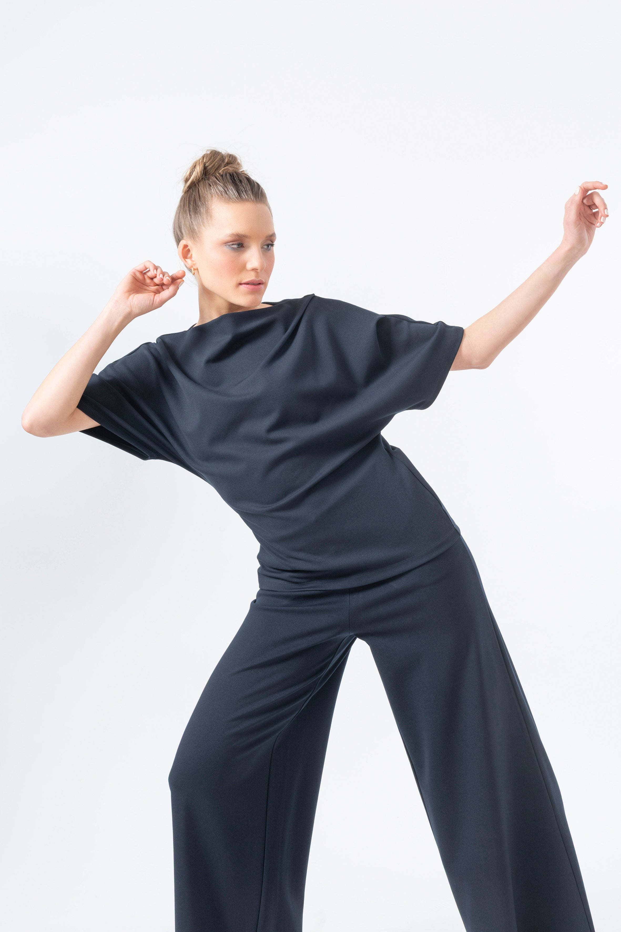Asymmetric Carmen Shirt Code 160 Navy