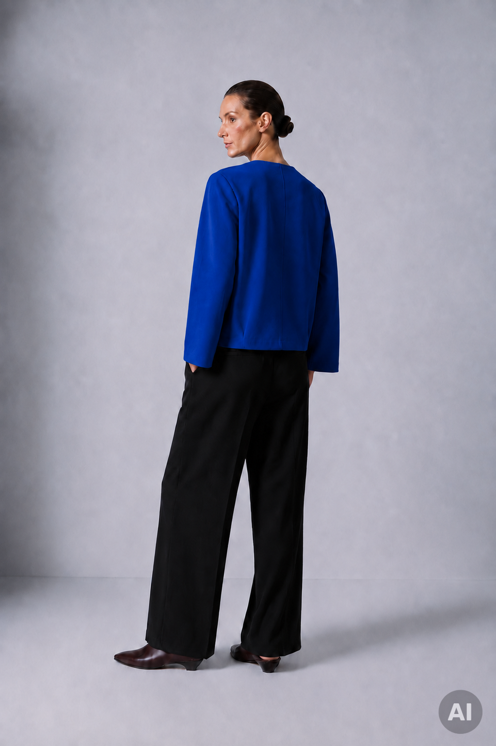 Boxy Sweat  Code 134 Ink Blue