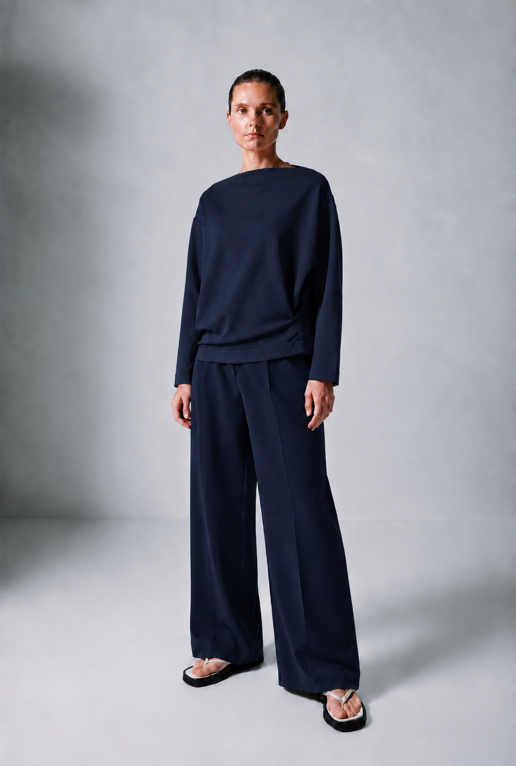 Sweat draped Code 142 Navy